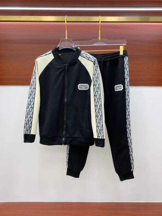 Picture of Dior Sweater Suits _SKUDiorM-3XLomtr0238504
